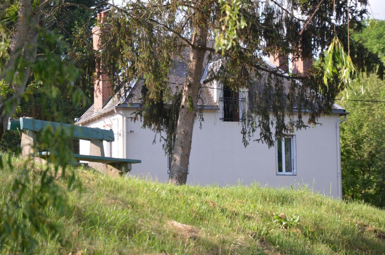 Chambon-sur-Voueize Au Bord De L'Eau Appartement 50 M2 מראה חיצוני תמונה