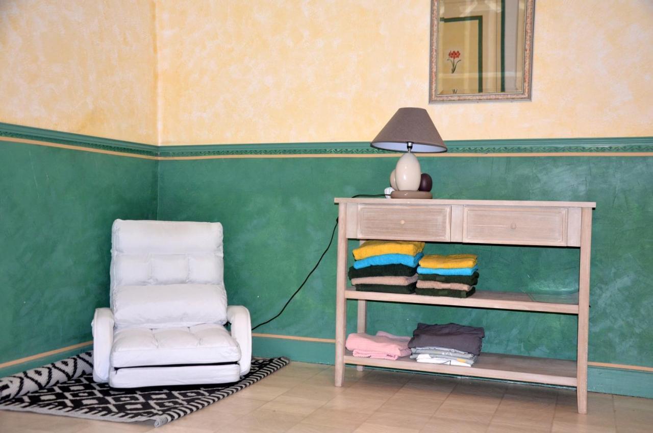 Chambon-sur-Voueize Au Bord De L'Eau Appartement 50 M2 מראה חיצוני תמונה